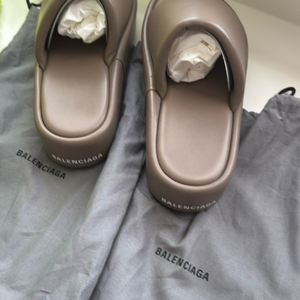 NIB Balenciaga Rise Platform Sandals Slides sz 39 leather $695 color is beige - Picture 7 of 8